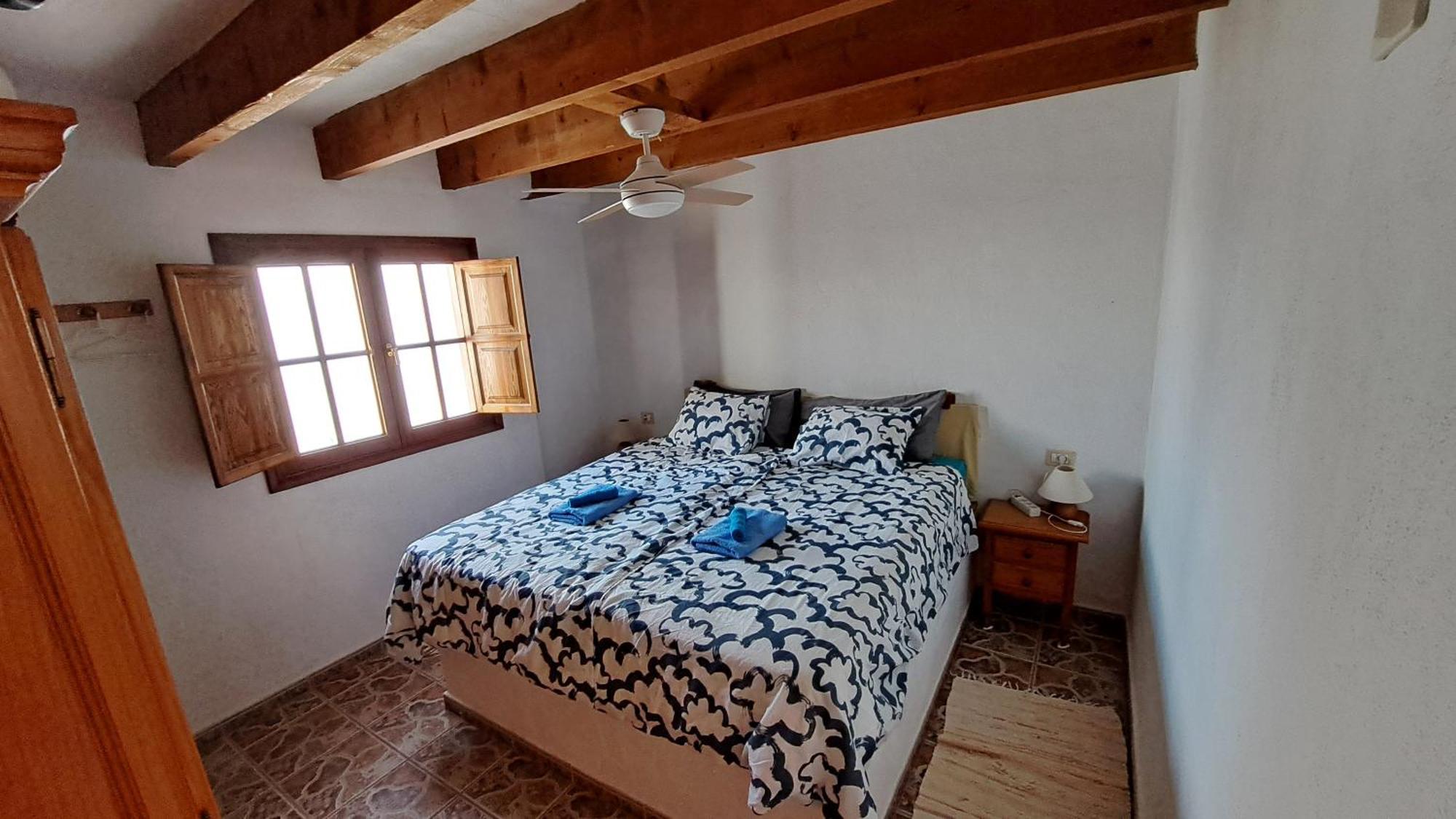 Inviting 1-bedroom House 'esquina' Vistamar Apartment *