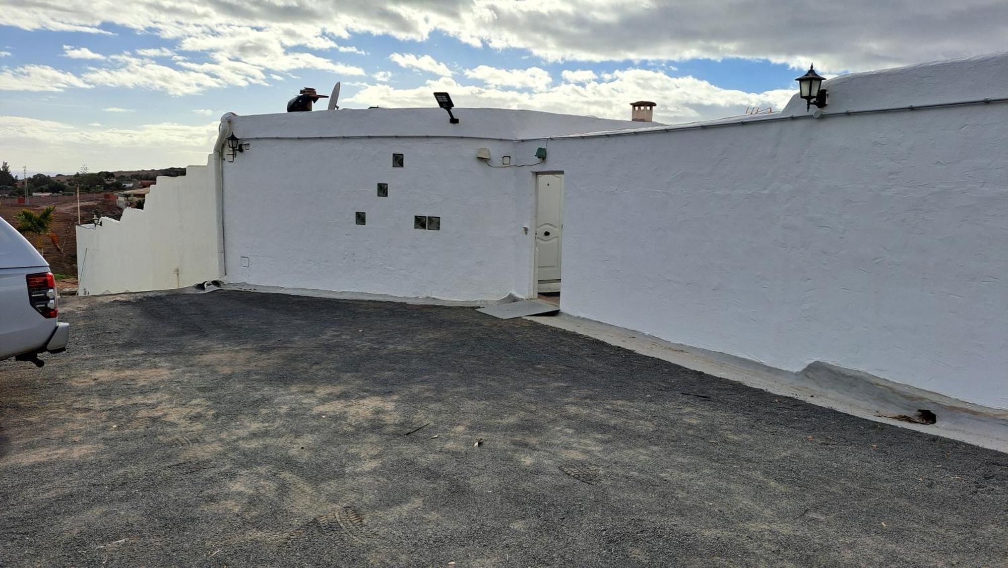 Inviting 1-bedroom House 'esquina' Vistamar Apartment *